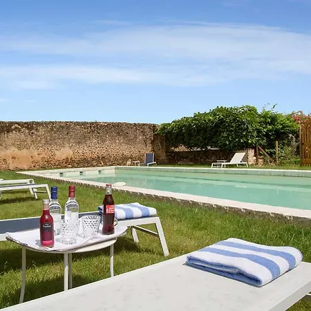 Ogdomaine De La Groirie * Trangé