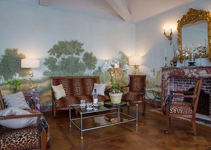 Ogdomaine De La Groirie